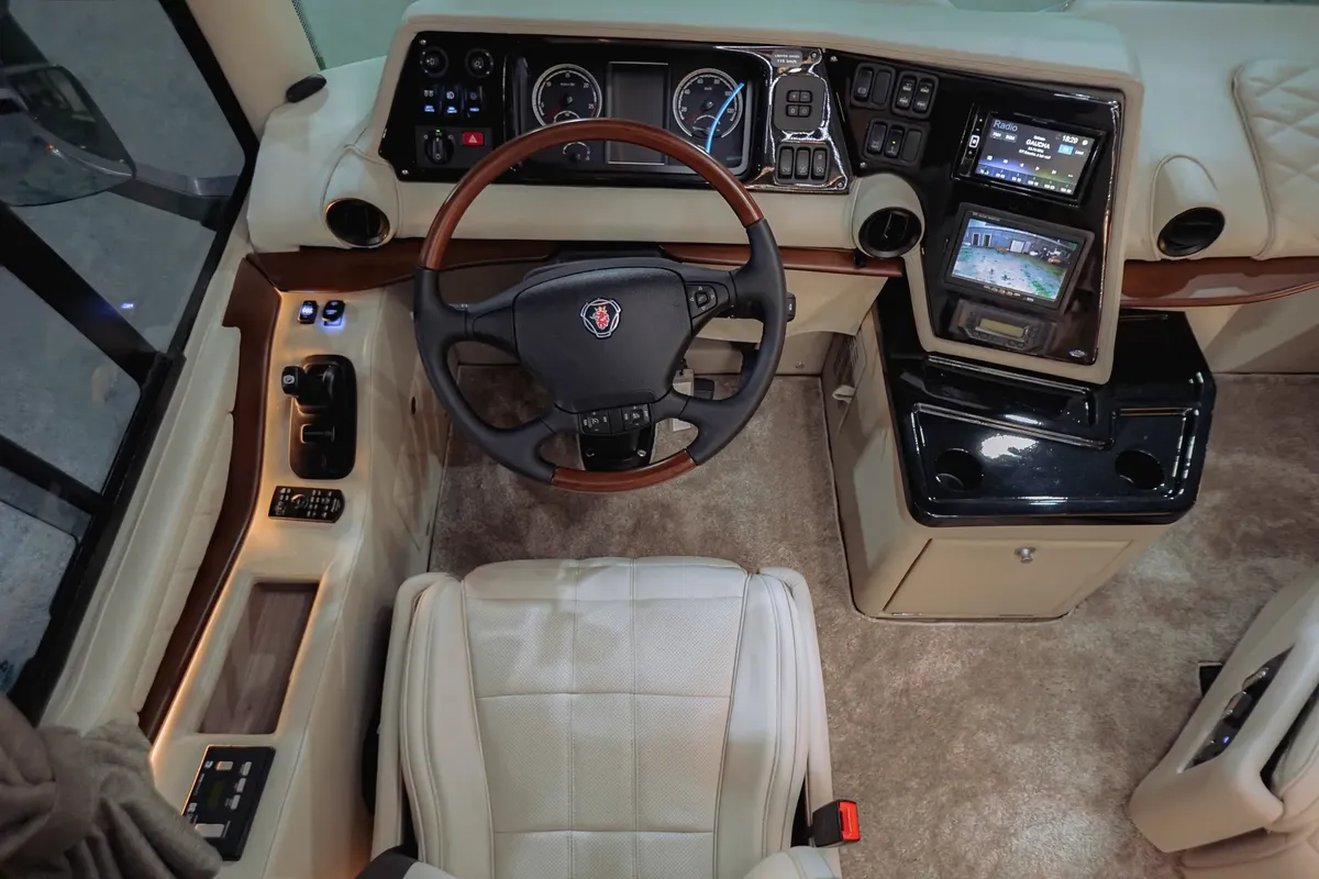 MOTORHOME NEWAY LEGACY